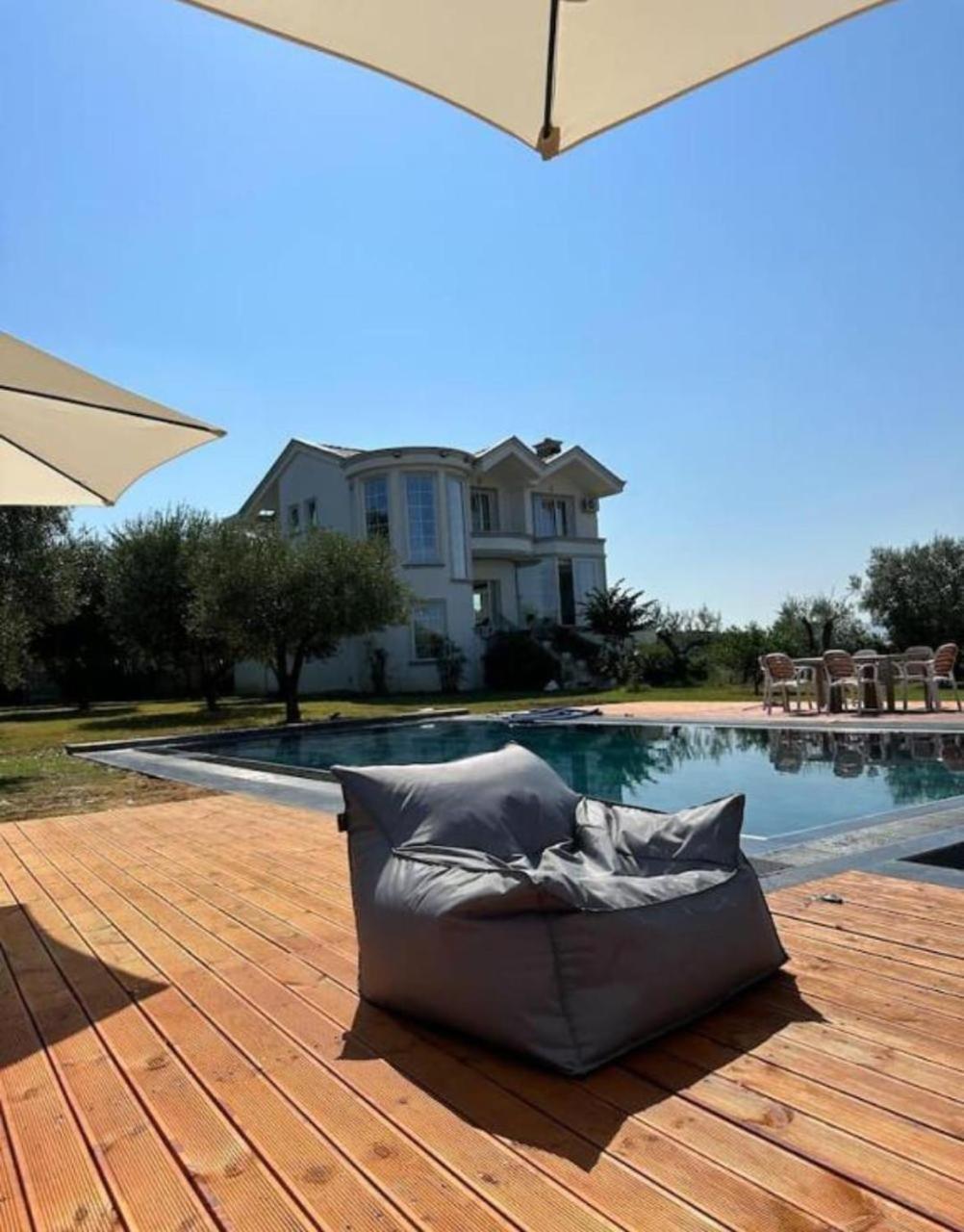 Villa Kamila Tirana Esterno foto