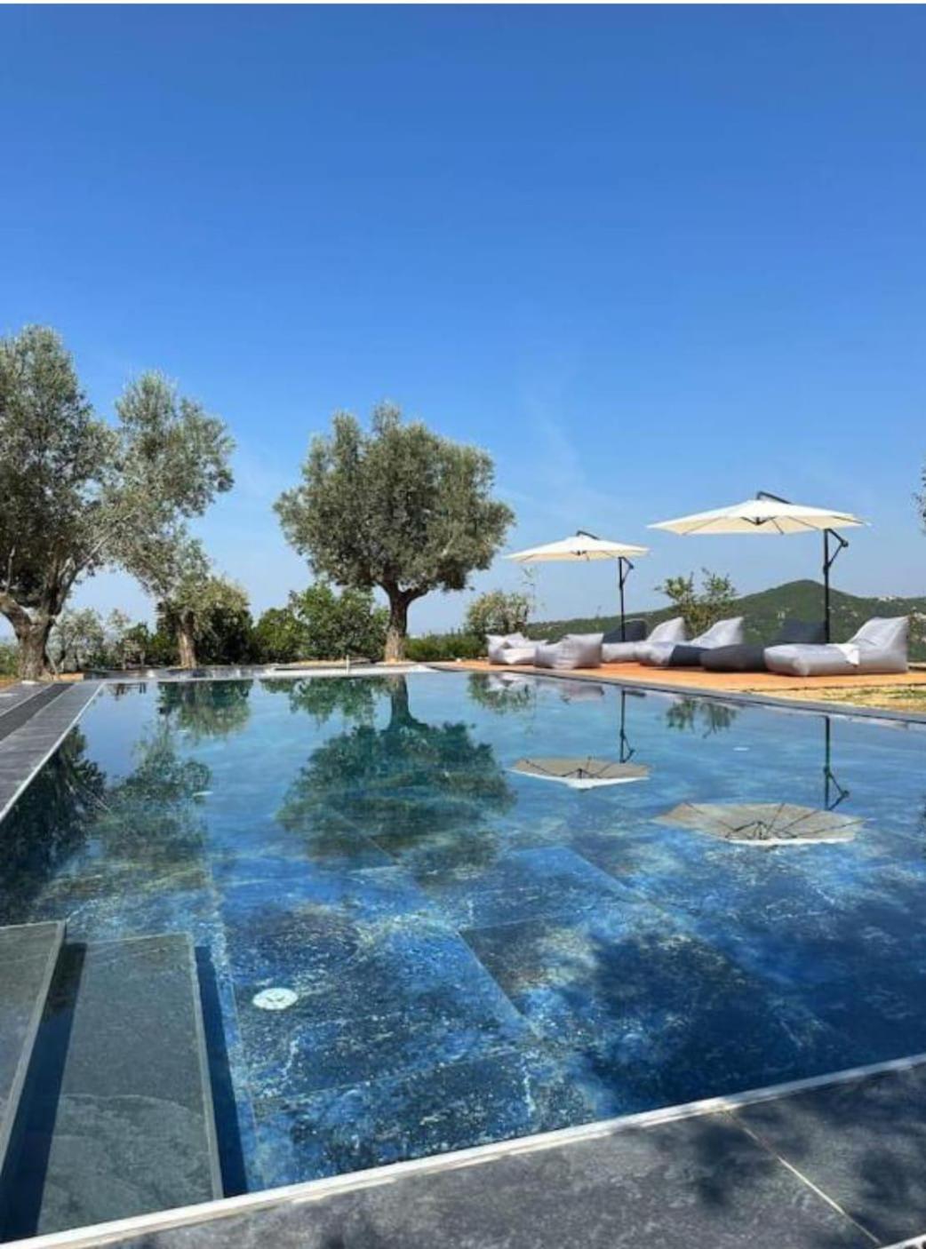 Villa Kamila Tirana Esterno foto