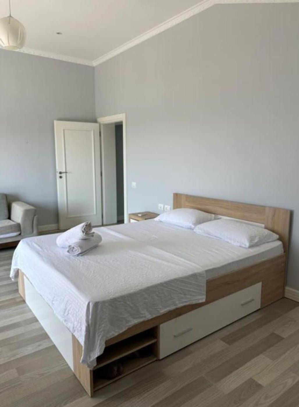 Villa Kamila Tirana Esterno foto